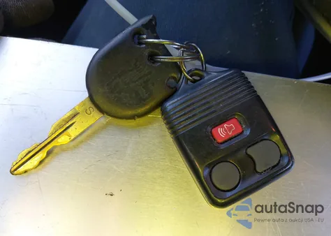 2008 Ford Explorer Sport Trac Xlt from USA, damaged, VIN 1FMEU31E08UA23039